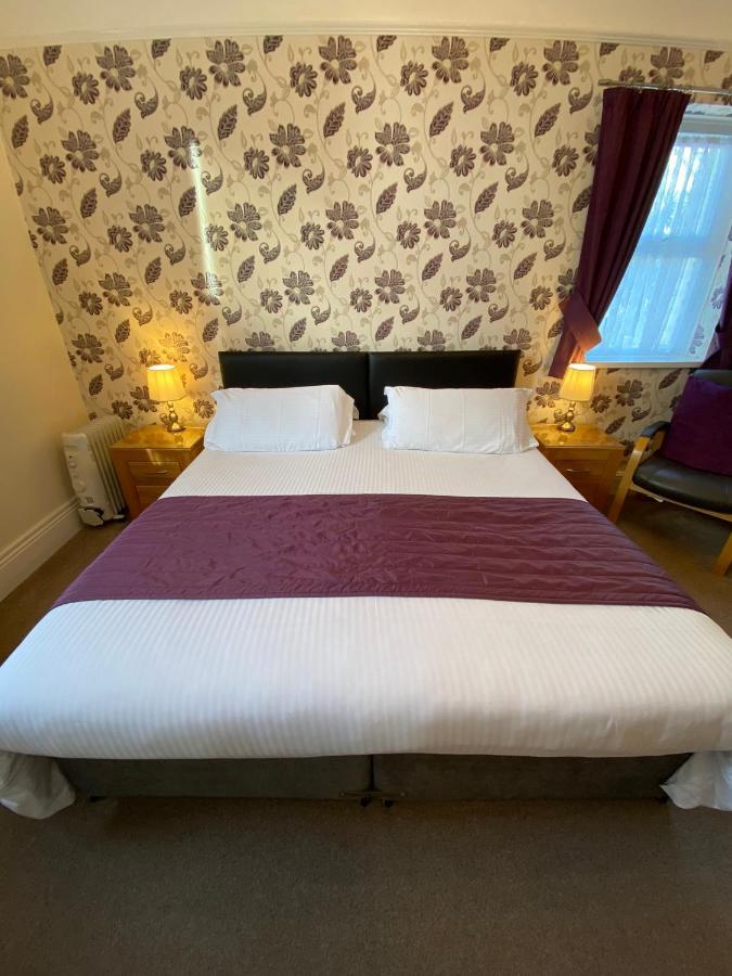 Paignton Court Bed & Breakfast Exterior photo