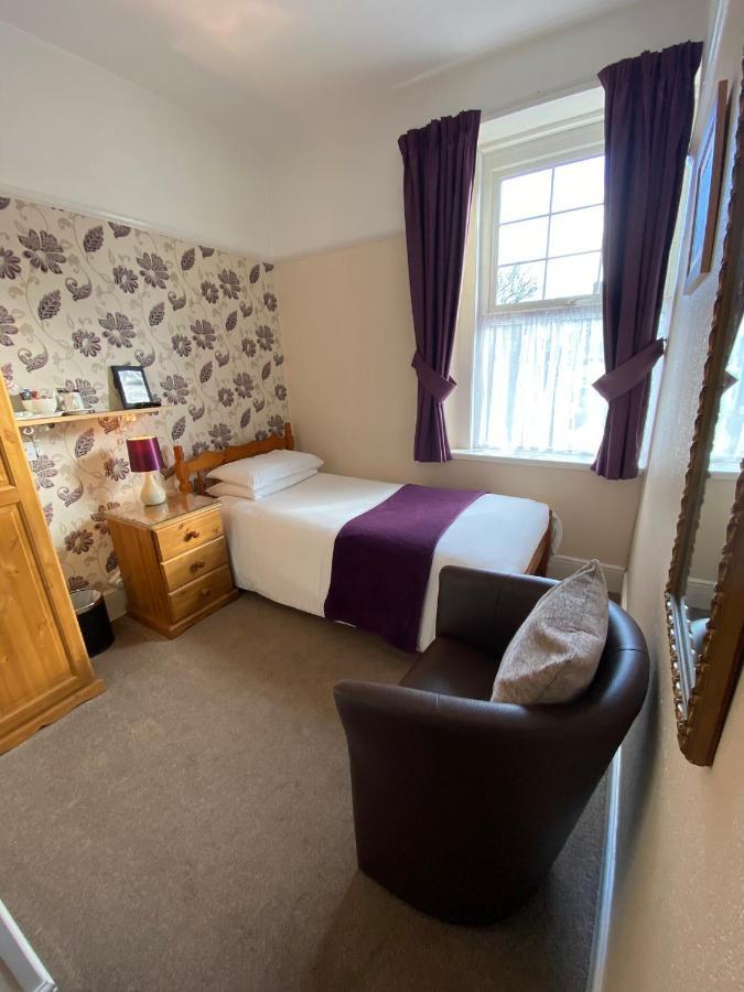 Paignton Court Bed & Breakfast Exterior photo